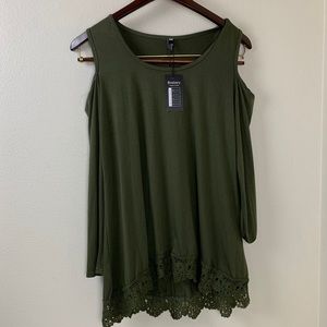 Bosbary Top Army/Olive Green  Size Medium NWT cold shoulder